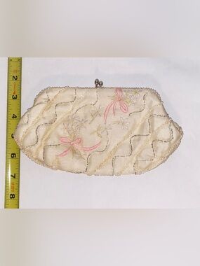 Vintage 1950s Clutch Purse - Bags by Debbie - floral and beaded design